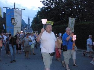 AOBR 2015 08 12 AU 16 LOURDES 2 PROCESSIONS MESSES CHEMINS DE CROIX (10)